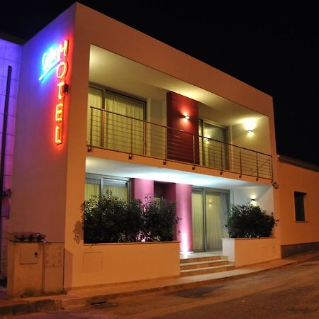Gil'S Hotel Ольбия Экстерьер фото
